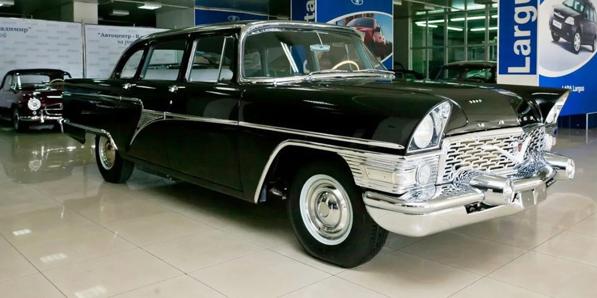 «Чайка» за 13,5 миллиона и лимузин за 185 тысяч. Редкие авто, которые продают в регионе
