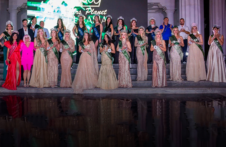 Вернулись с коронами! Мамы 33-го региона победили в номинациях международного конкурса Mrs. Planet Eurasia