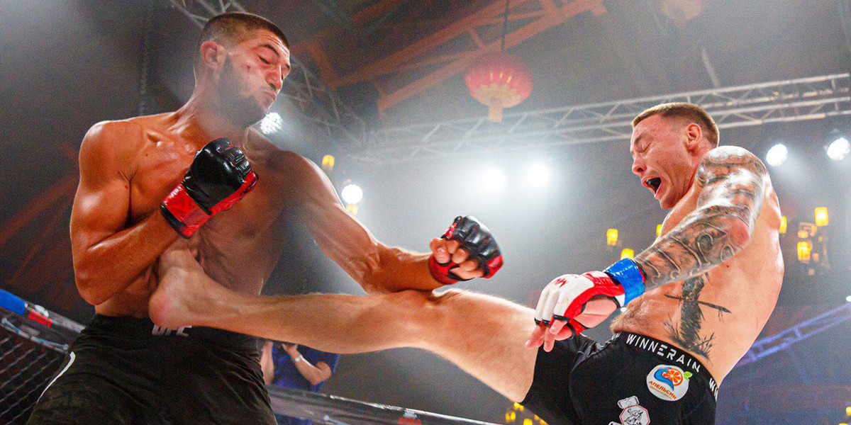 Безумие в лучших традициях фильмов с Джеки Чаном. Поединок, который стал «Боем года»