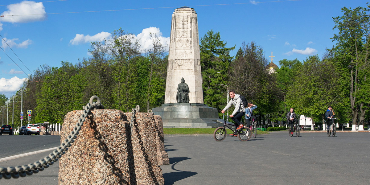 Воин, зодчий и рабочий: 7 вопросов о памятнике 850-летию Владимира