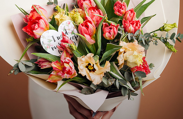 Праздники никто не отменял: дарите близким весну!