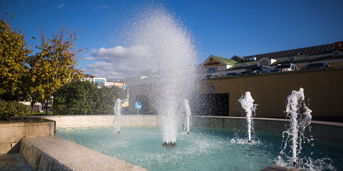 Не время для фонтанов. Пуск отложили на неопределенный срок