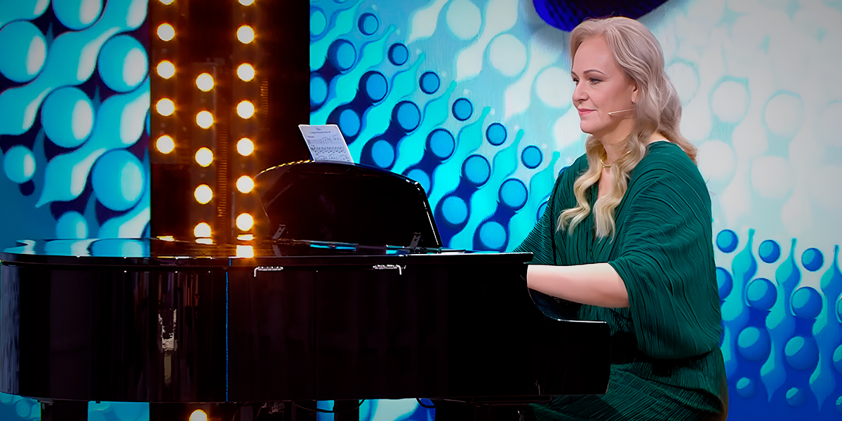 Учительница сольфеджио очаровала жениха и Ларису Гузееву на шоу «Давай поженимся»