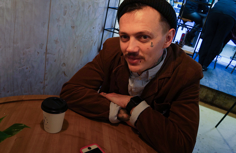 История самого татуированного мастера на все руки во Владимире