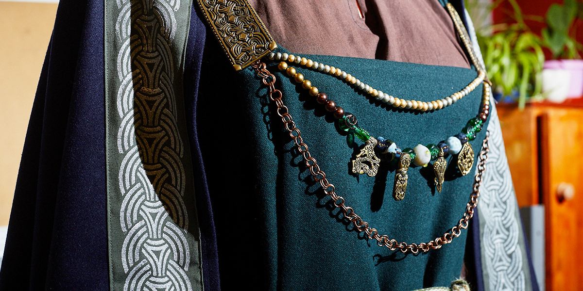 Из разных эпох и вселенных: во Владимире шьют уникальные костюмы для гидов, реконструкторов и ролевиков