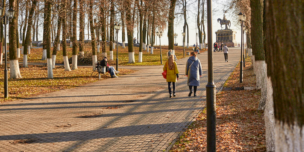 Куда ставить-то? Где разместят стелу, монумент Боголюбскому и когда отремонтируют памятник в центре