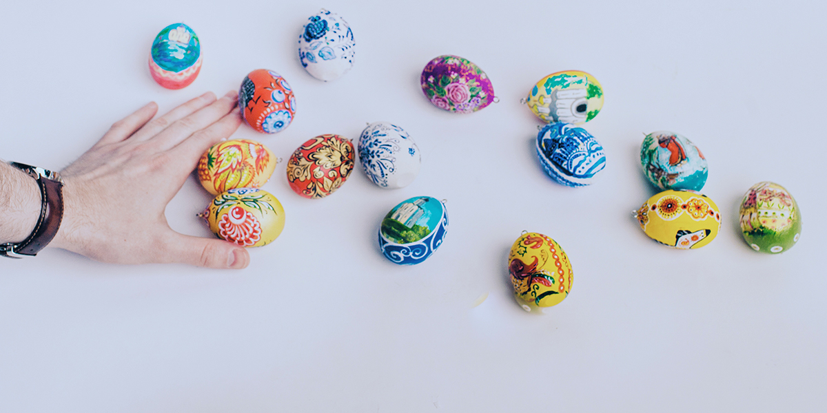 Владимирское «Пасхальное дерево» украсят яйца, расписанные Земфирой и Иваном Ургантом