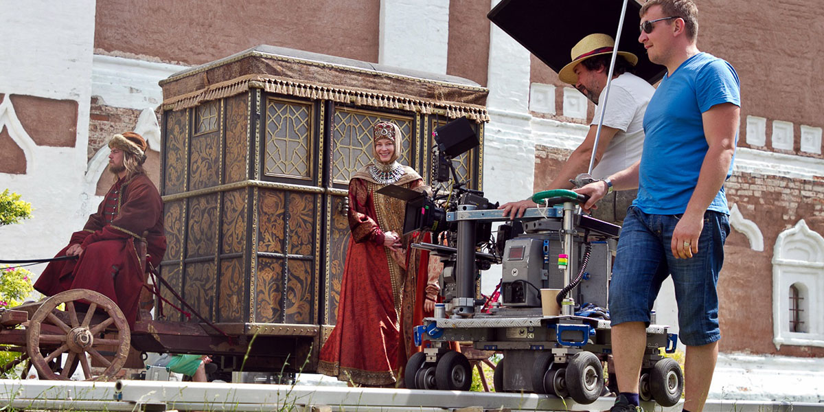  Смех сквозь подозрения. В Суздале снова будут снимать кино