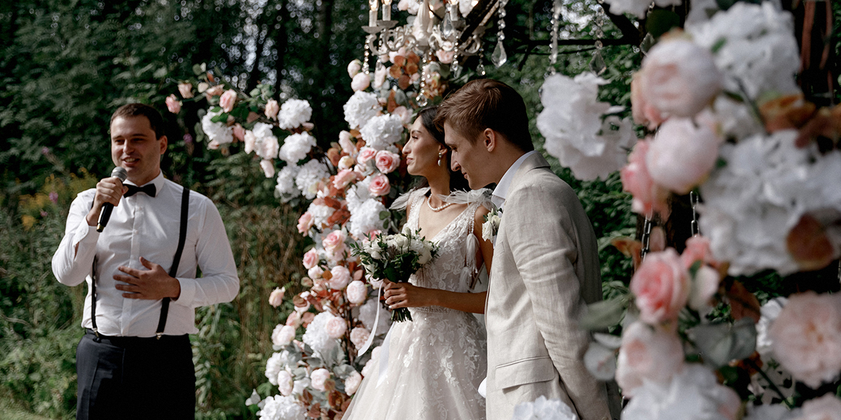 Будуар в стиле Vogue, монохромные оттенки. Во Владимире выбрали лучшую свадьбу 2020 года