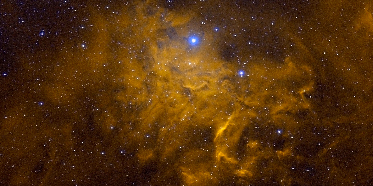 Та самая светящаяся спираль, грандиозные туманности и полярное сияние, снятые в регионе