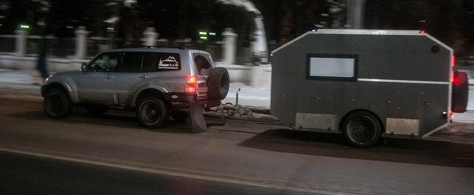 Блогер в доме на колесах^ приехал во Владимир