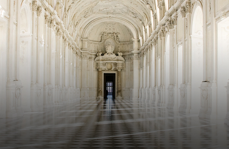 Царь, статуи, лепнина: владимирские дворцы во всем блеске