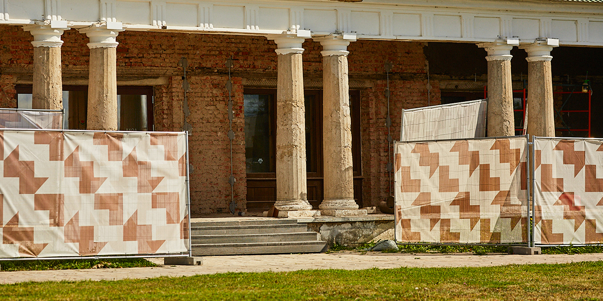 Реконструкция Торговых рядов в Суздале: будут ли работать кафе и магазины?