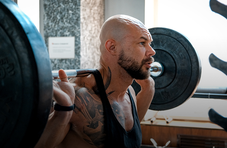 «Нервным в бодибилдинге не место!» Александр Лебедев о том, чего стоит идеальное тело