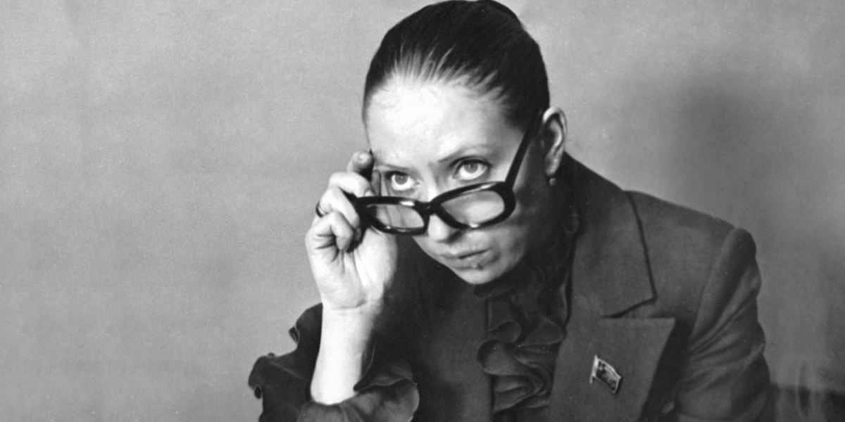 Первый человек в городе. Как Инна Чурикова рассекала по Владимиру на черной «Волге»