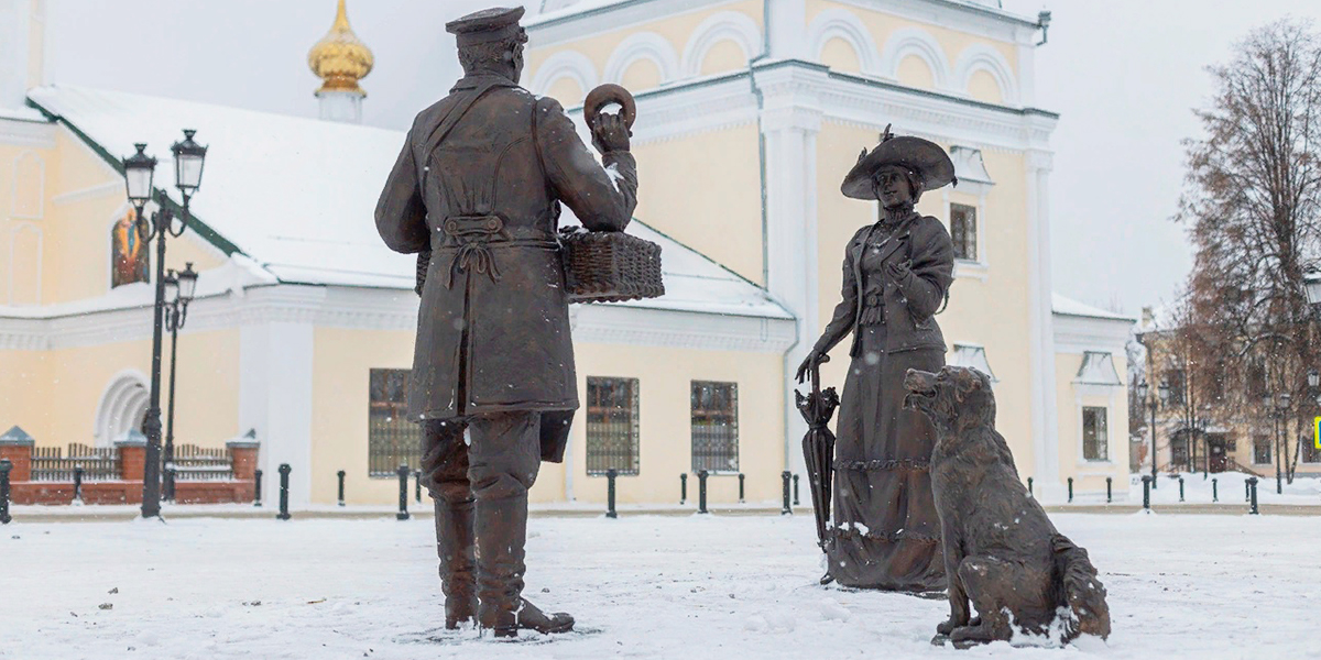 В Гусь-Хрустальном поселился бронзовый стеклодув, а в Муроме — извозчик, калачник и дама с собачкой
