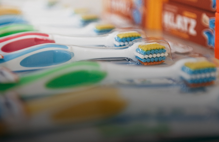 Виниры за один день — реально? Разбираемся с экспертами из «Лавиани»