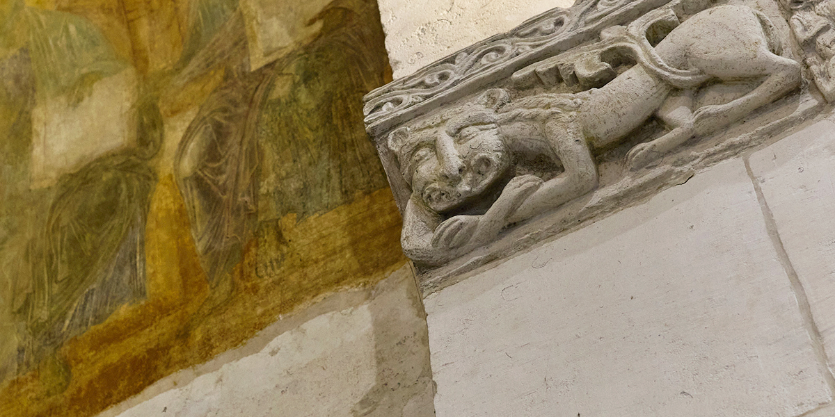 Пасхалки древних мастеров. На что обратить внимание внутри Дмитриевского собора?