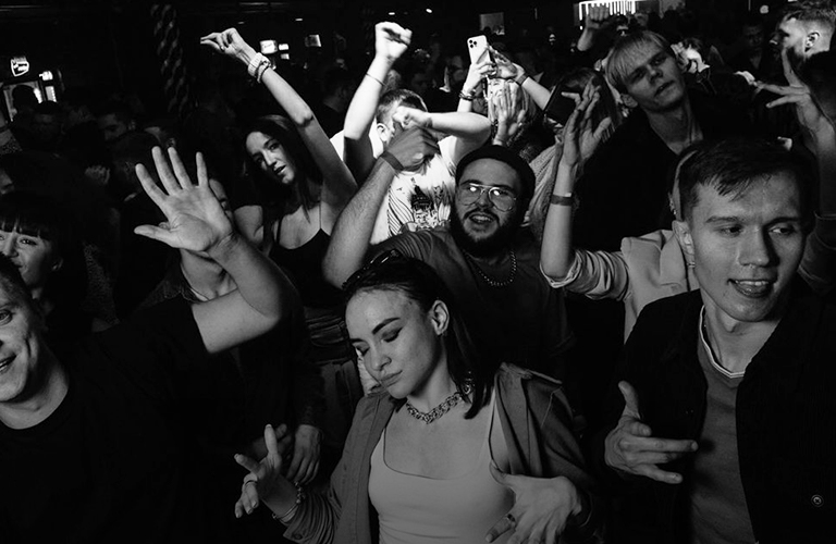 Dvizh, но не в Париж. Кто привозит в город топовых диджеев?