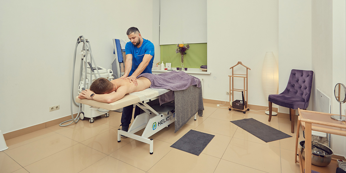 Укрепляемся и расслабляемся, прервав «сезон больной спины» чудодейственным массажем