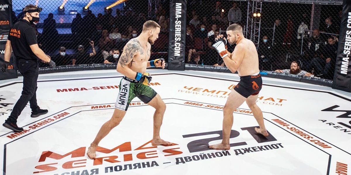 Муромский боец ММА провел самый зрелищный поединок года