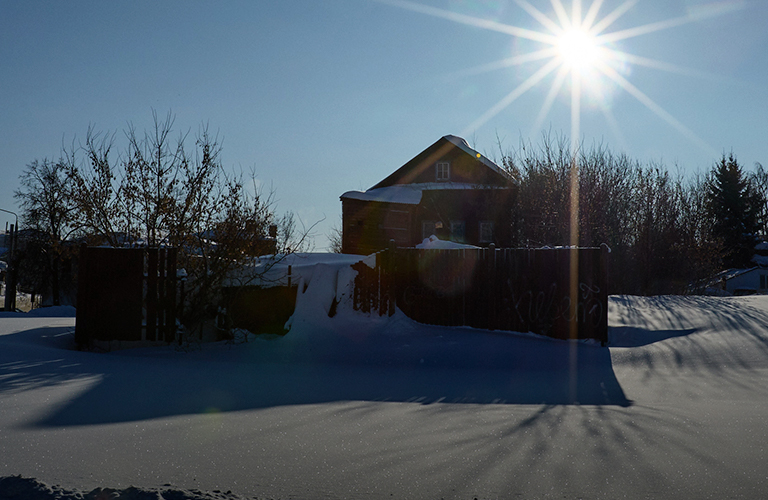 Сначала сугробы мерили, теперь лужи считать будем. Кувырки февральской погоды