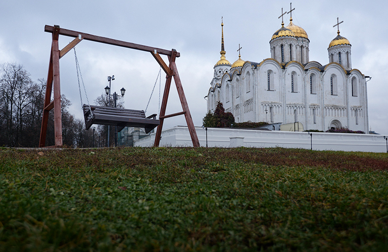 Пролог большой реставрации: во Владимире начали обновлять сторожку и крещальню Успенского собора