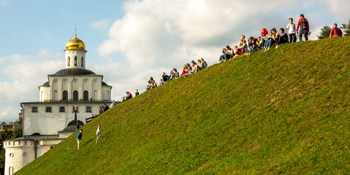 Архитектура и пенный напиток в топе туристических впечатлений от 33-го региона