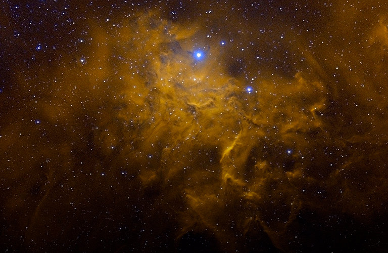 Та самая светящаяся спираль, грандиозные туманности и полярное сияние, снятые в регионе