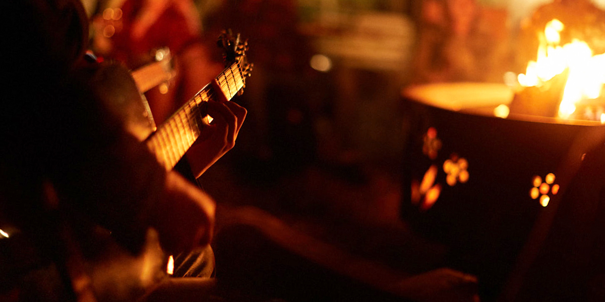 «Полевая кухня» с налетом кантри от «Рекорд Оркестра». Пять новых треков уходящего мая