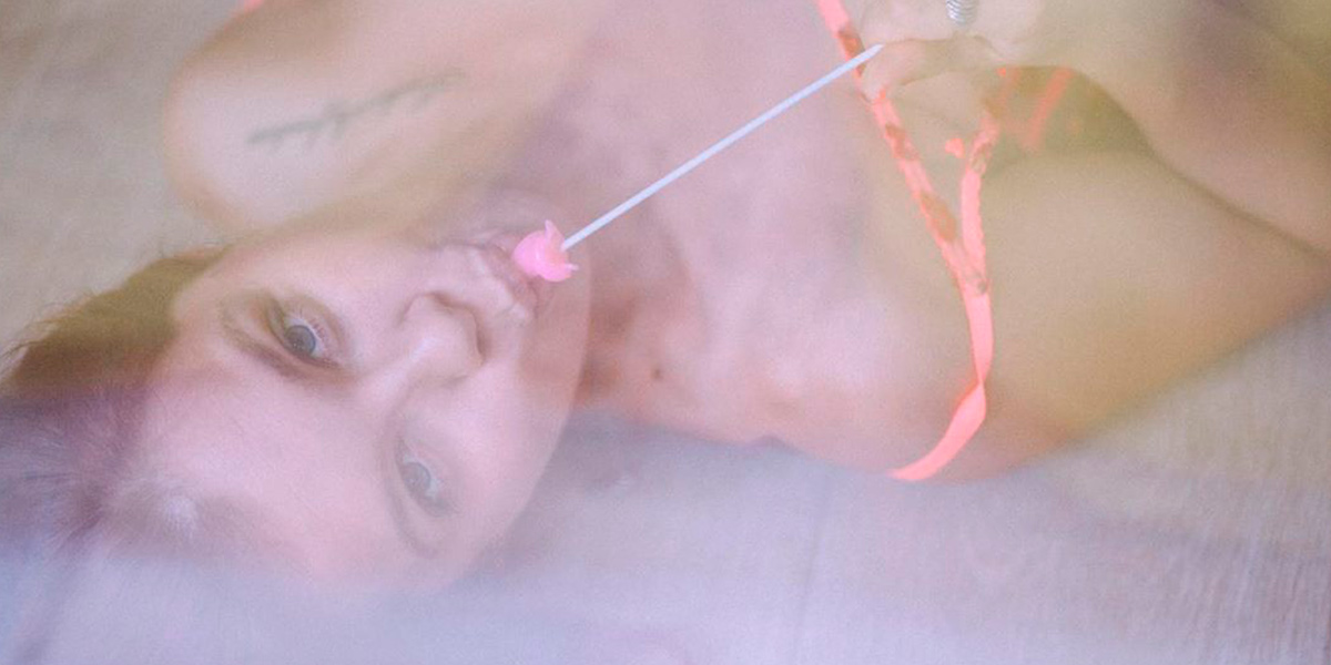 Необычные места для секса с Ренатой Фокс