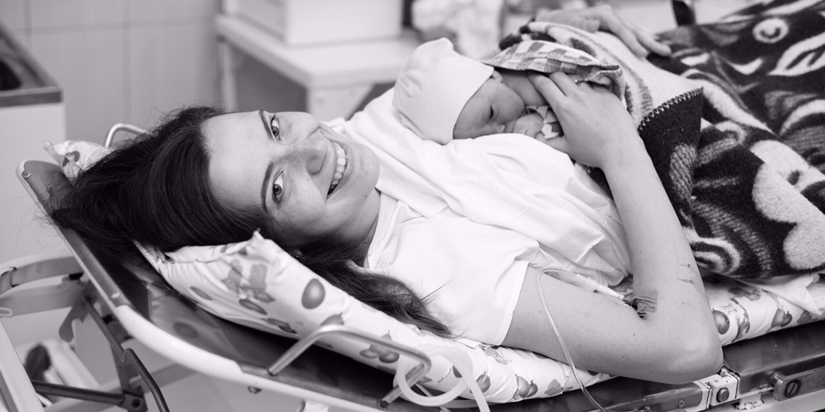 Роды вместе: с кем делят интимный процесс современные мамы