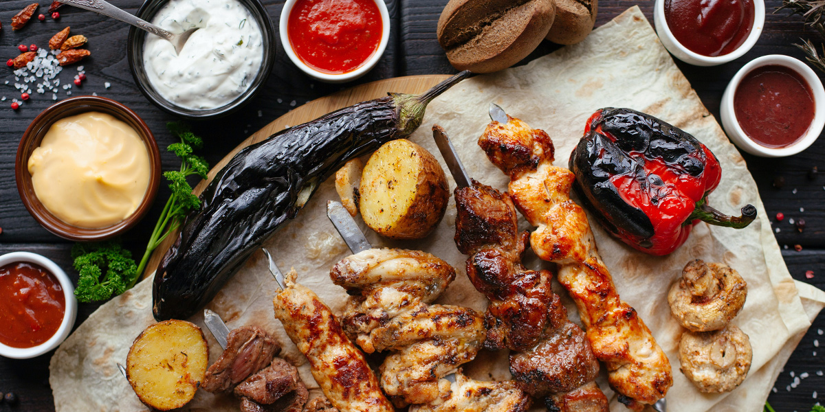 Шашлыки как в ресторане и другие лайфхаки. Новый проект «Шефы на дом»