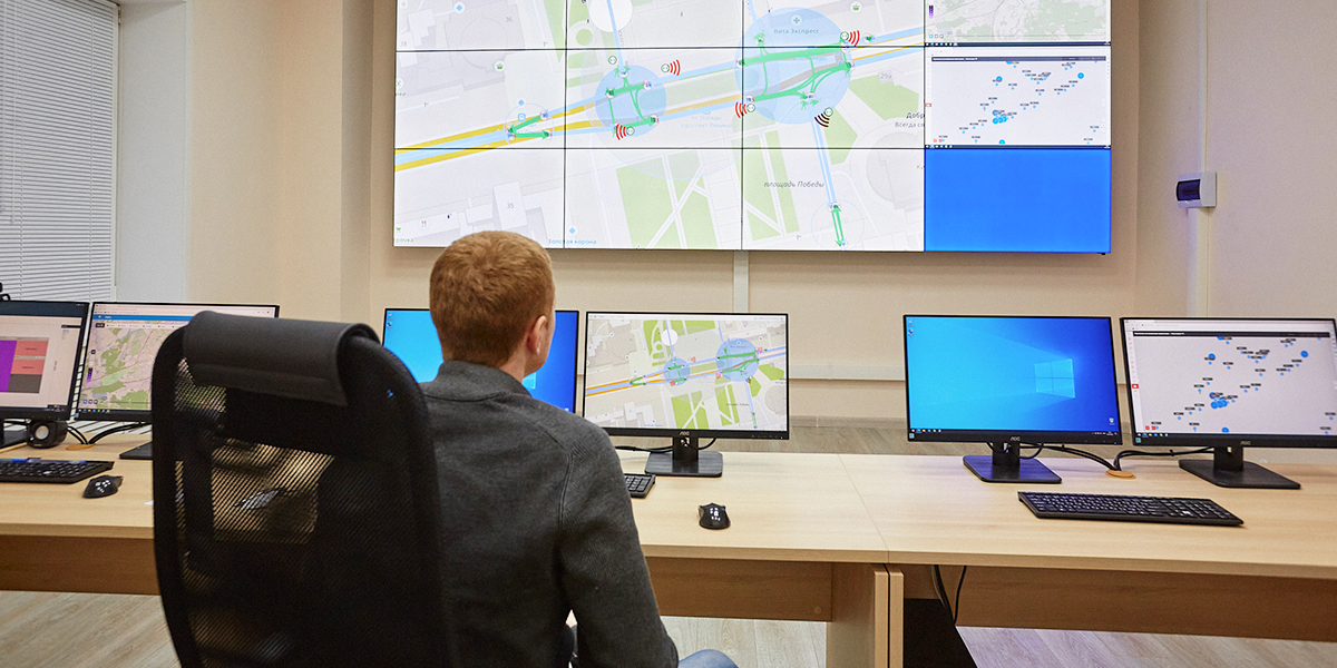 «Большой брат» против пробок: как работает Центр управления интеллектуальной транспортной системой