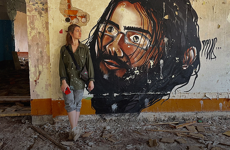 Что хранит заброшенный военный городок Костерево-1, украшенный стрит-артом и граффити?