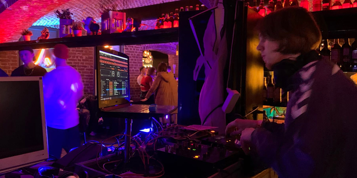 Зарождение владимирского рейв-комьюнити в серии KATHARSYS-вечеринок