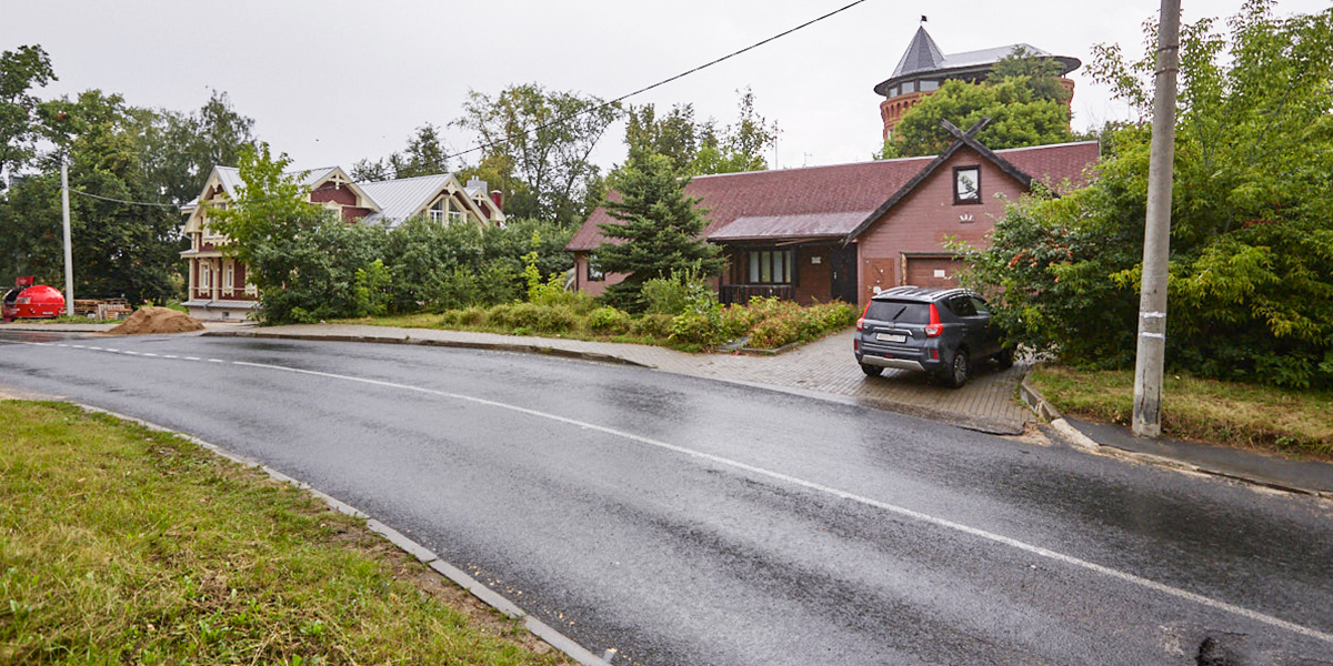 Уголок США в центре древней столицы Руси. Зачем построили «Американский дом» во Владимире?