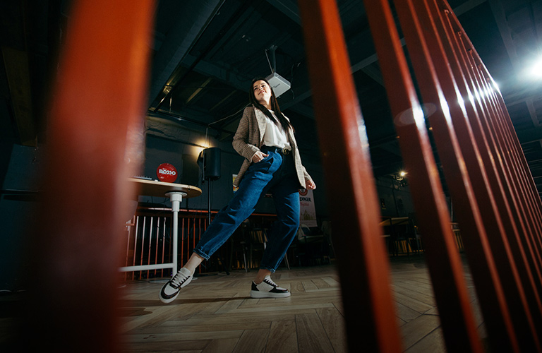 В ритме танца - формула стиля Веры Поповиченко