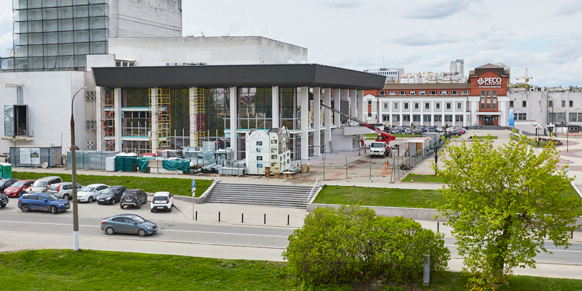 Репортаж из Закулисья: какие чудеса происходят в закрытом на ремонт драмтеатре