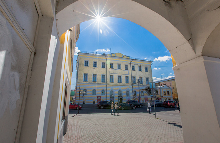 Тайны старинного особняка. Что вы знаете о «Доме с привидениями»? 