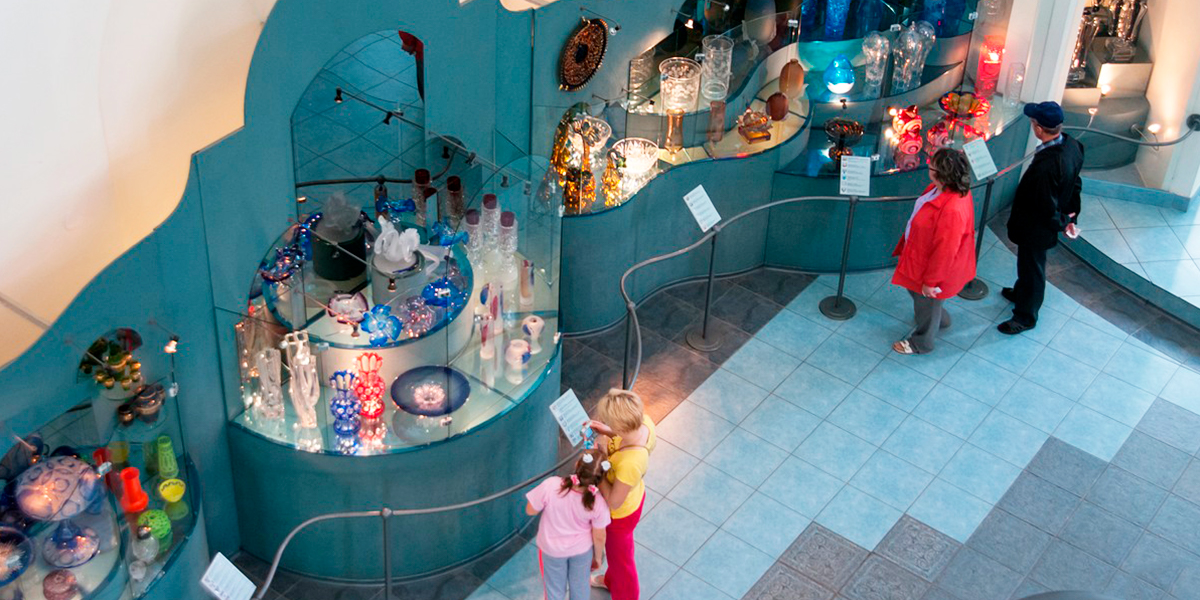 Космос, хрусталь и полезные ископаемые: семь загадок владимирских музеев