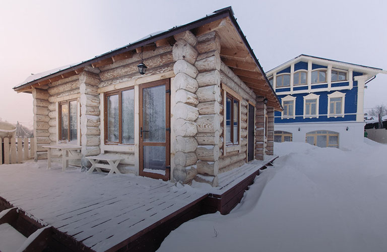 Переехала из Москвы в Суздаль, чтобы жить в доме, с которым все фотографируются