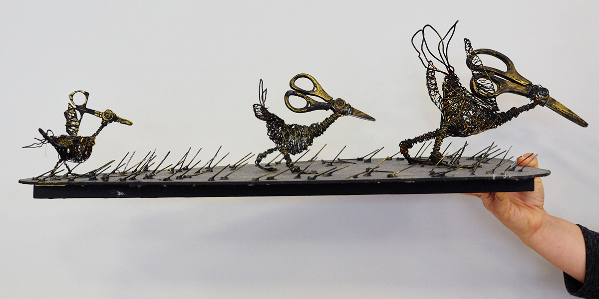 Магический курс, где во Владимире  учат превращать картон в бронзу и оживлять предметы