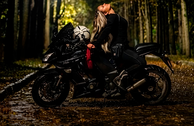 «Надеюсь, дочка не сядет на мотоцикл». Владелица Kawasaki Z1000SX из Мурома честно о стиле жизни