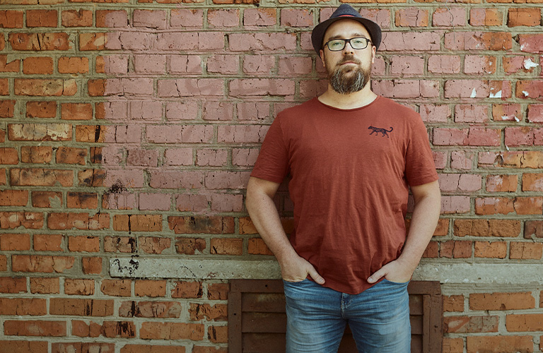 «Невозмутимый радостный воин» — многочастная история личностной борьбы