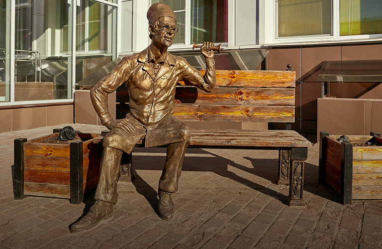 Семь «забытых» памятников, спрятанных в спальных районах Владимира