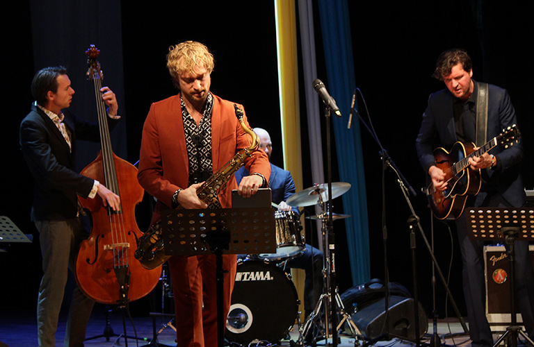 Владимирцев познакомили с американскими и датскими джазовыми звездами