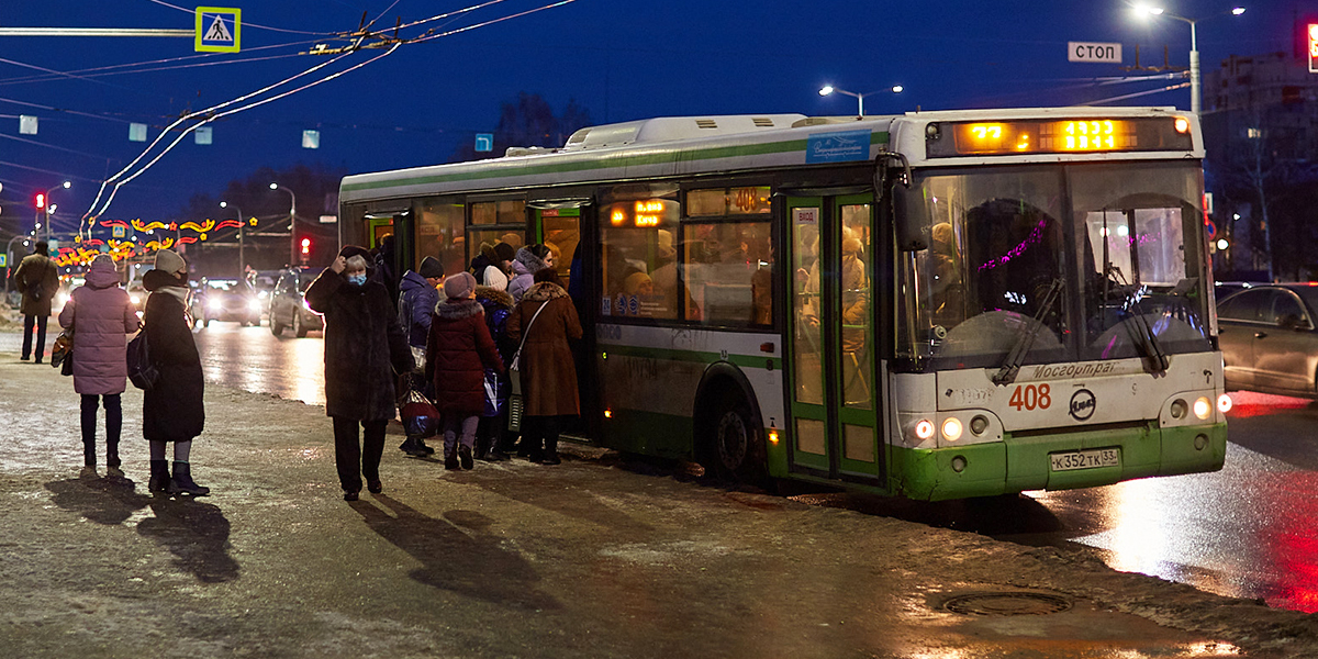 Транспортный коллапс. Разговоры о наболевшем на остановке в час пик