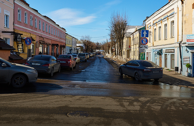 Первый советский ломбард, «вульгарные танцульки» и неведомый азербайджанский след на купеческой улице