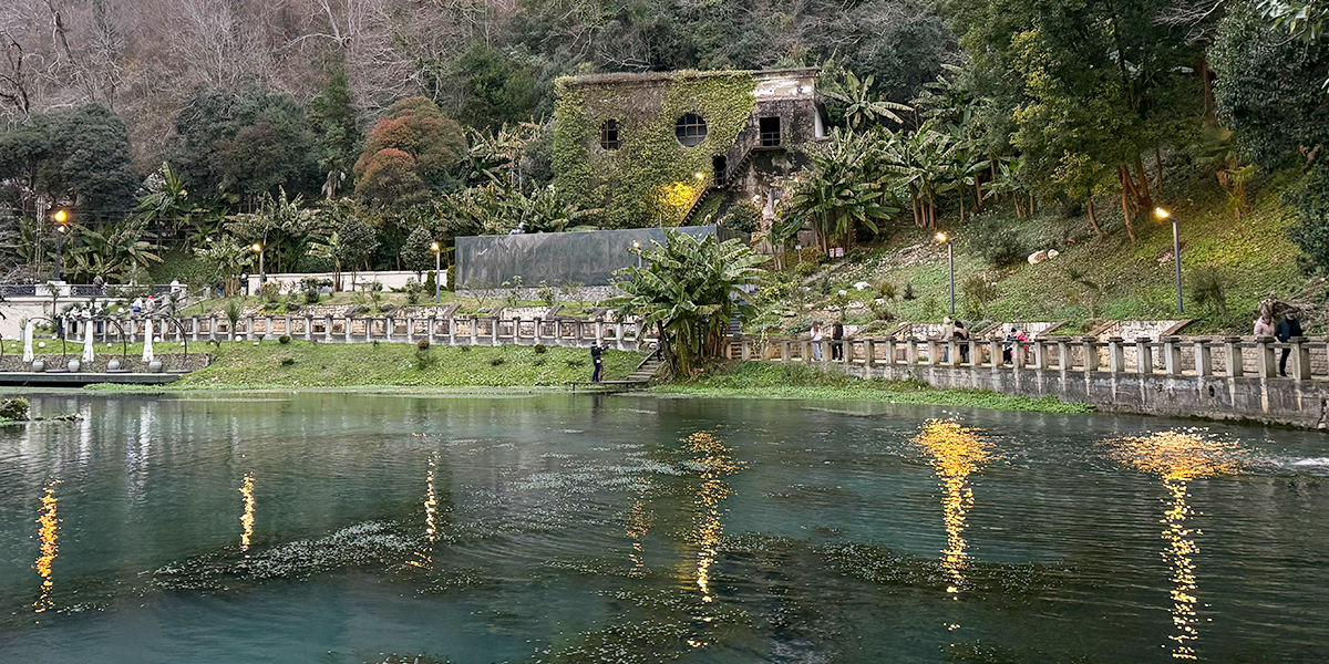 Владимирская танцовщица поделилась эмоциями от визита в «застрявшую во времени» Абхазию
